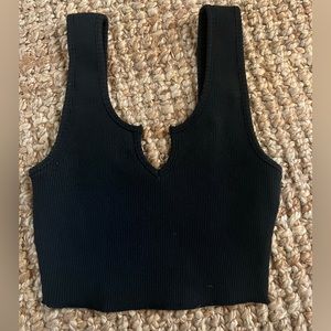 Victoria + Sophia Black cropped notched tank top crop top ribbed simple basic